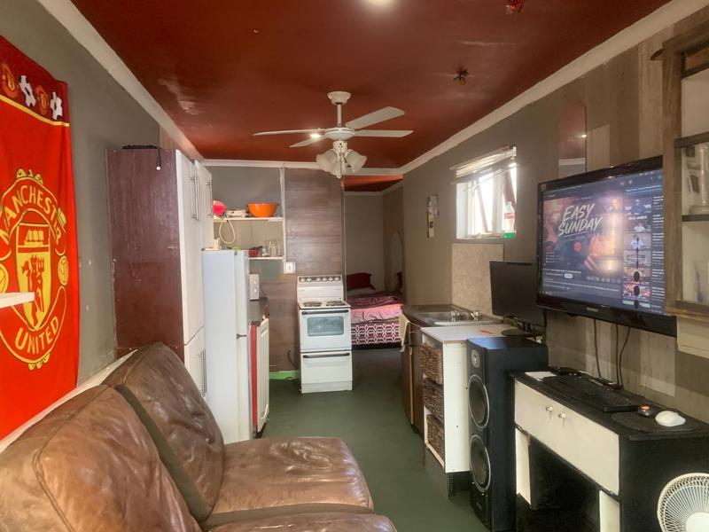 5 Bedroom Property for Sale in Devon Park Village Western Cape